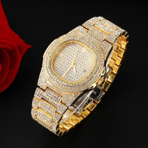Un orologio dorato creato per le Donne di successo